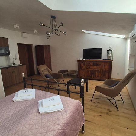 Aparthotel Miodowa 25 Krasków Eksteriør bilde