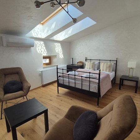 Aparthotel Miodowa 25 Krasków Eksteriør bilde