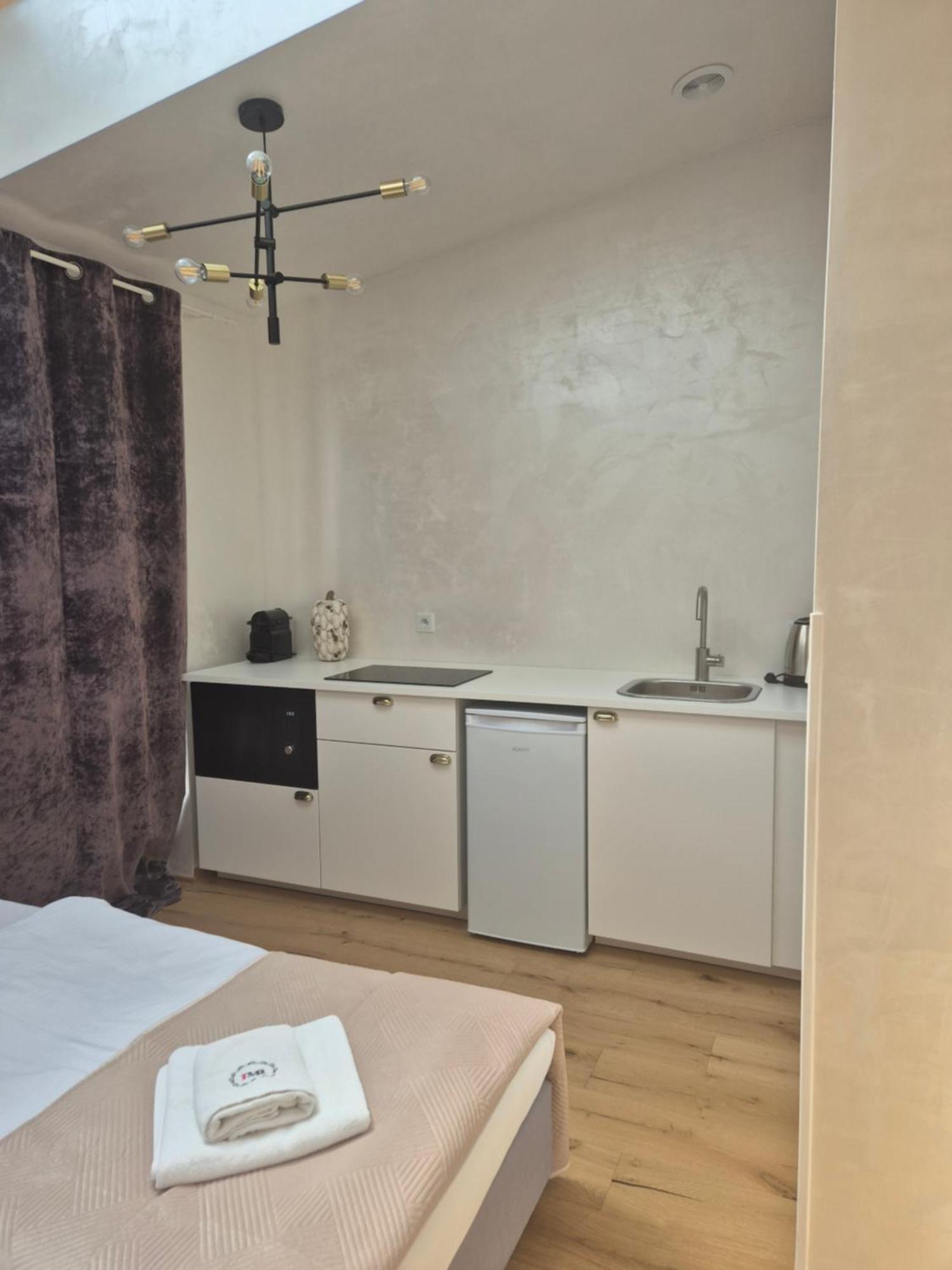 Aparthotel Miodowa 25 Krasków Eksteriør bilde